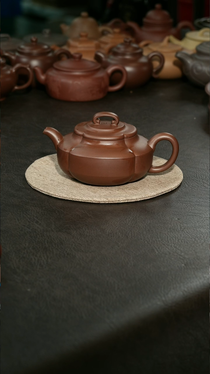 茶壶紫砂13紫泥梅花周盘320cc
