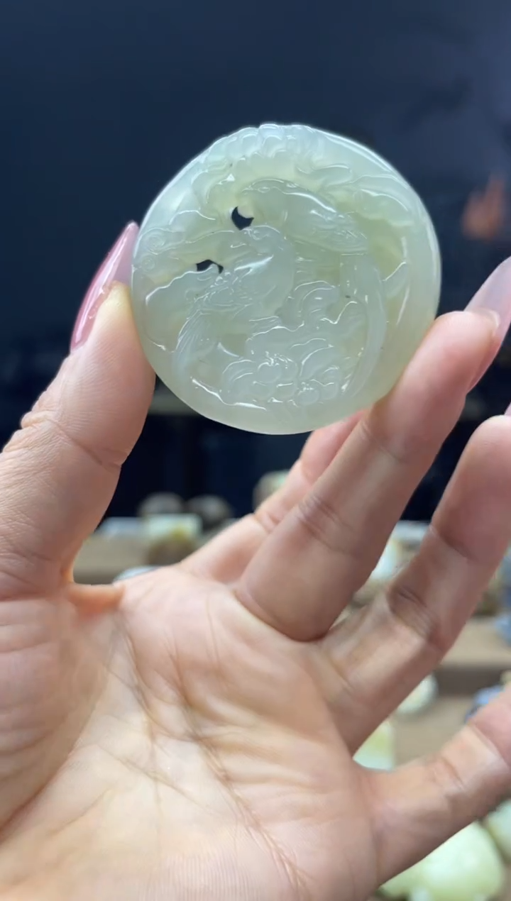 颈饰未镶嵌和田玉1