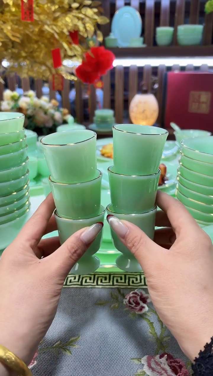 玉瓷高足酒杯6只酒具