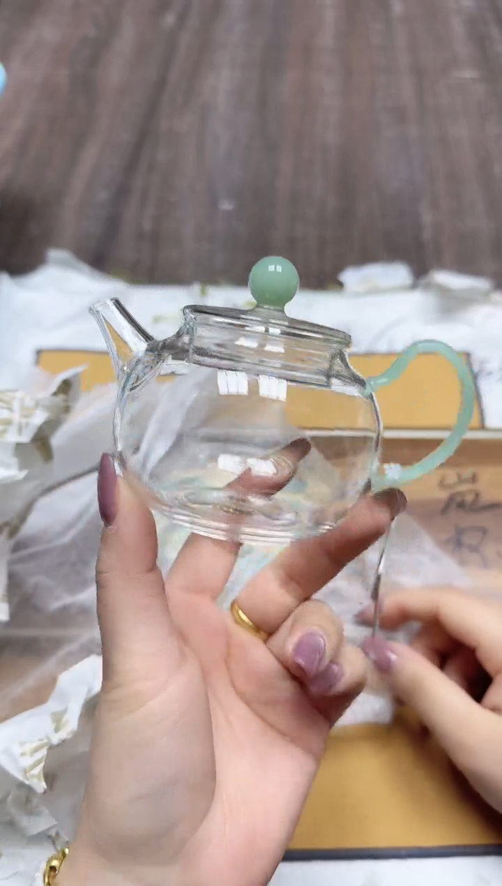 【闪购商品】其他风谜灵珠壶浅玉色