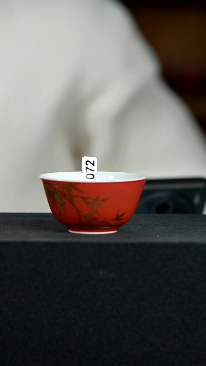 季红描金杯072    