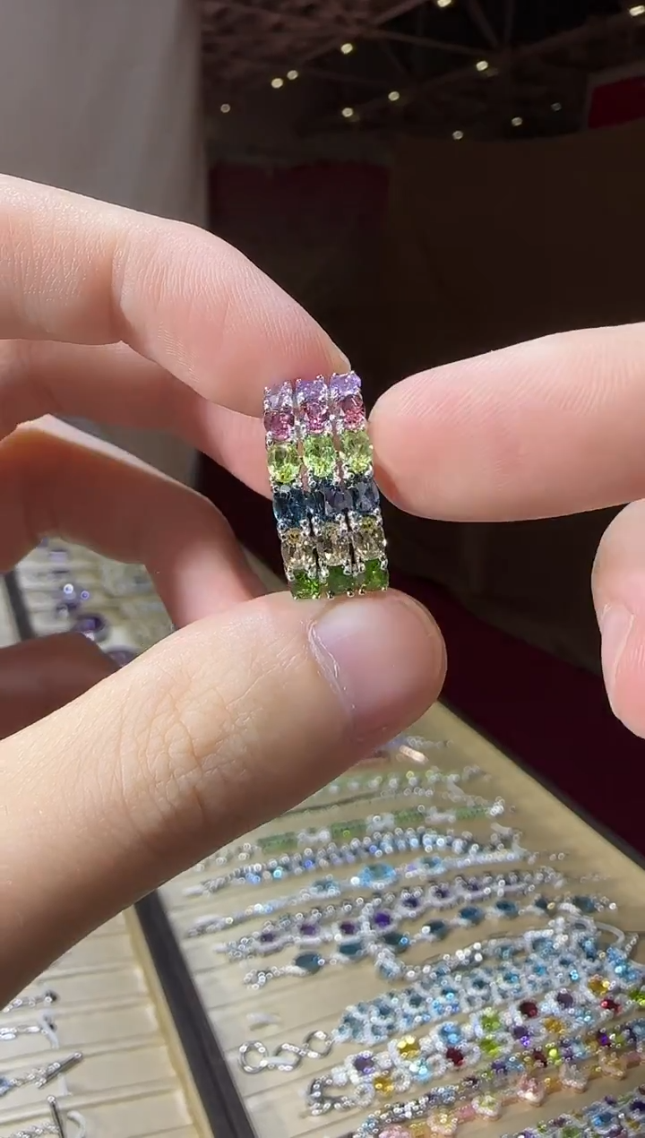 银S925镶嵌戒指托帕石11mm多彩宝石排戒