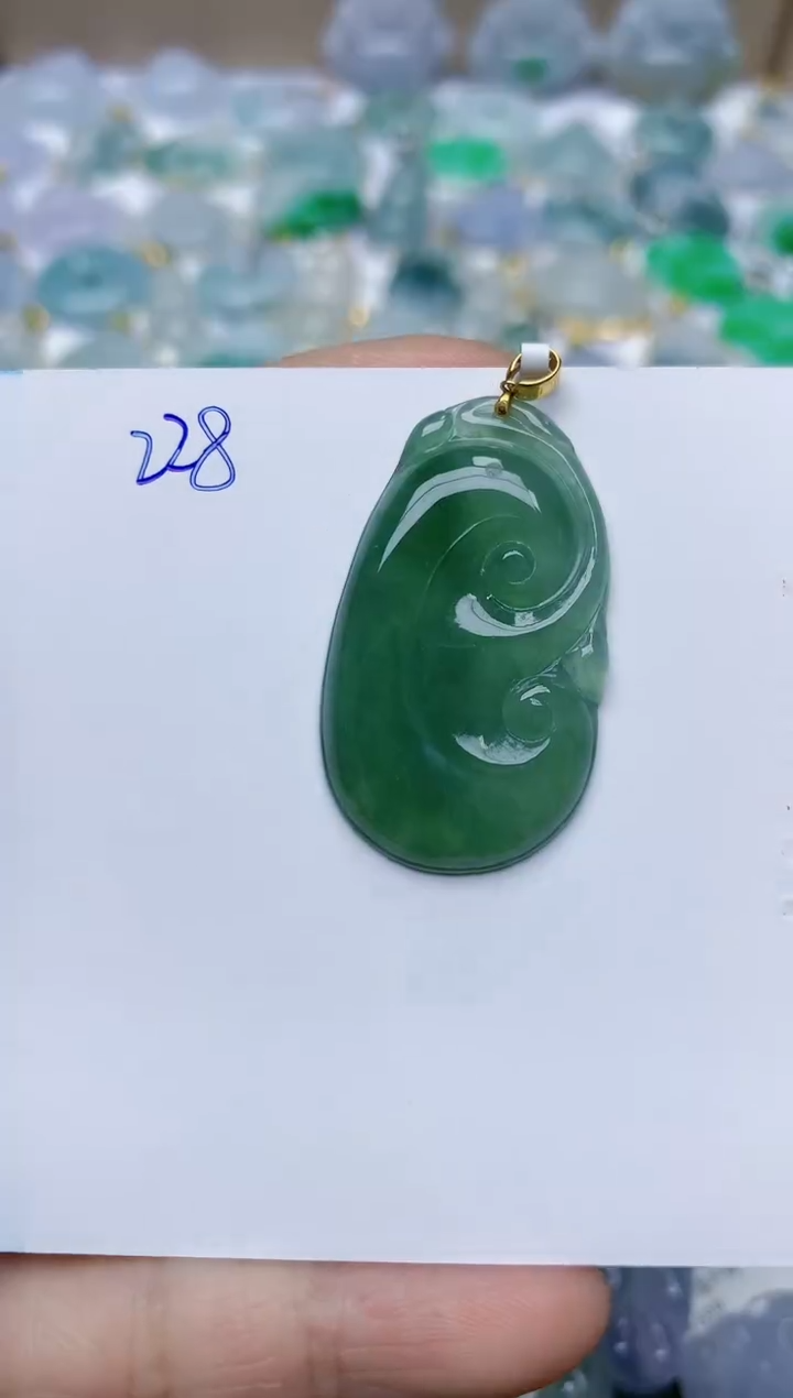 【闪购商品】翡翠颈饰18K金镶嵌天然翡翠A货    