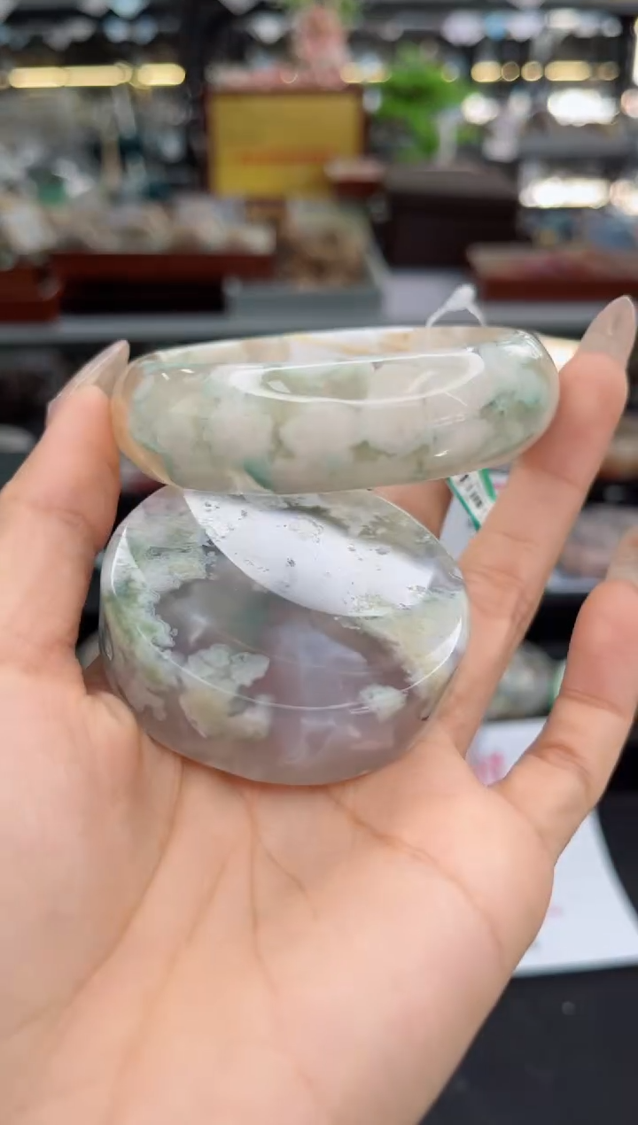 【闪购商品】石英质玉手镯未镶嵌58圈口（赠品镯心）6504009