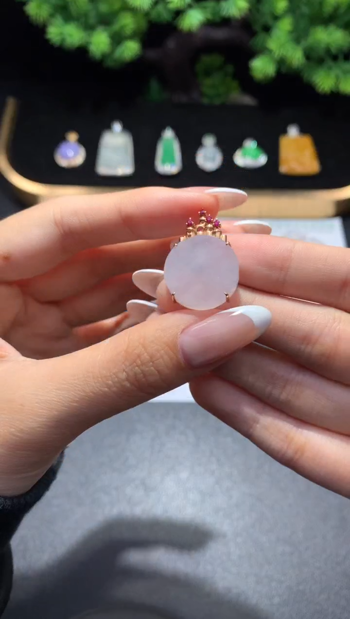 18K金镶嵌挂件翡翠48小时鉴赏期 退货不扣服务费