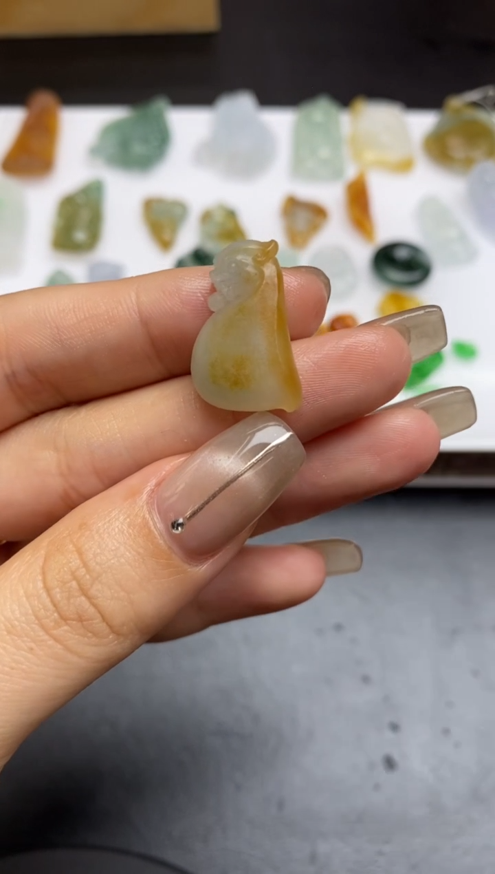 【闪购商品】定制翡翠未镶嵌翡翠毛货~