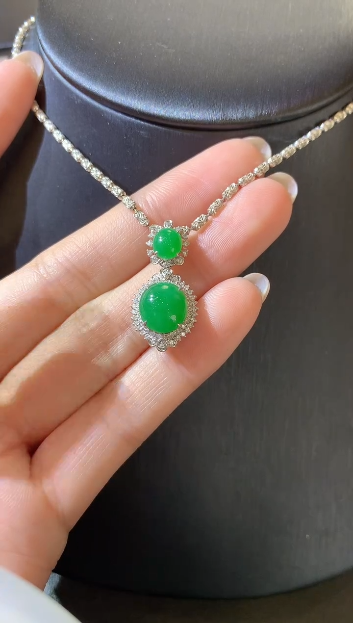 【闪购商品】翡翠吊坠(不含链)18K金镶嵌C4