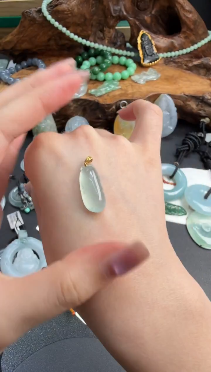 吊坠(不含链)18K金镶嵌翡翠180-瓜瓜