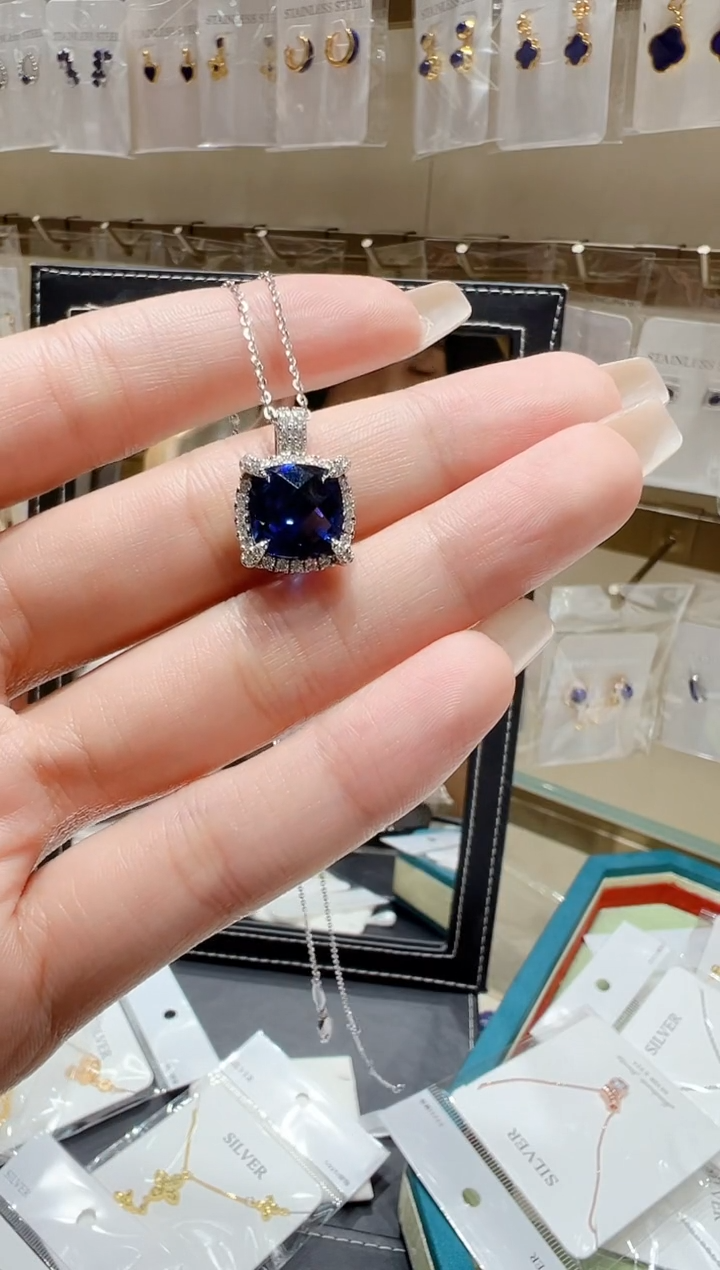颈饰合成（培育）蓝宝石银S925镶嵌时尚首饰