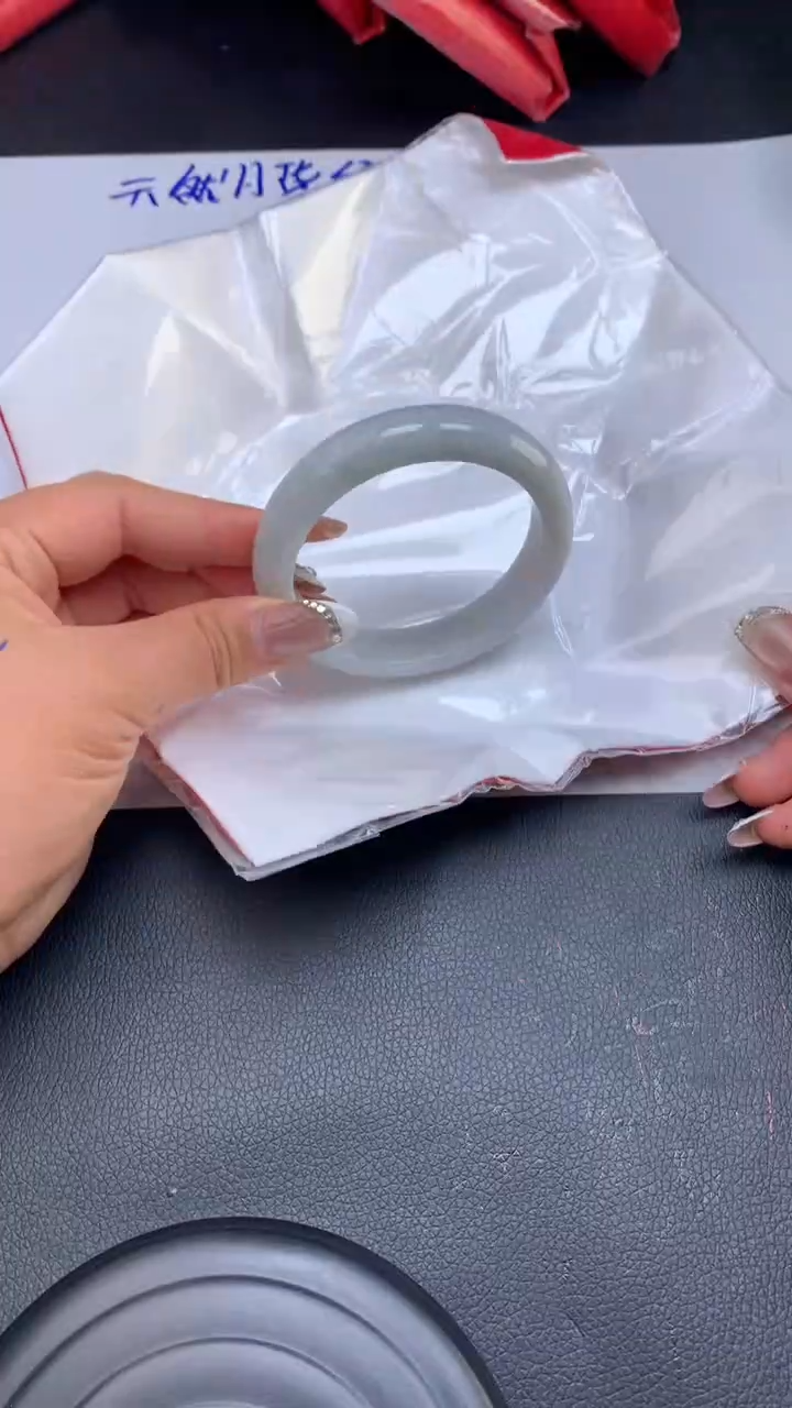 【闪购商品】翡翠手镯未镶嵌天然缅甸A货翡翠手镯