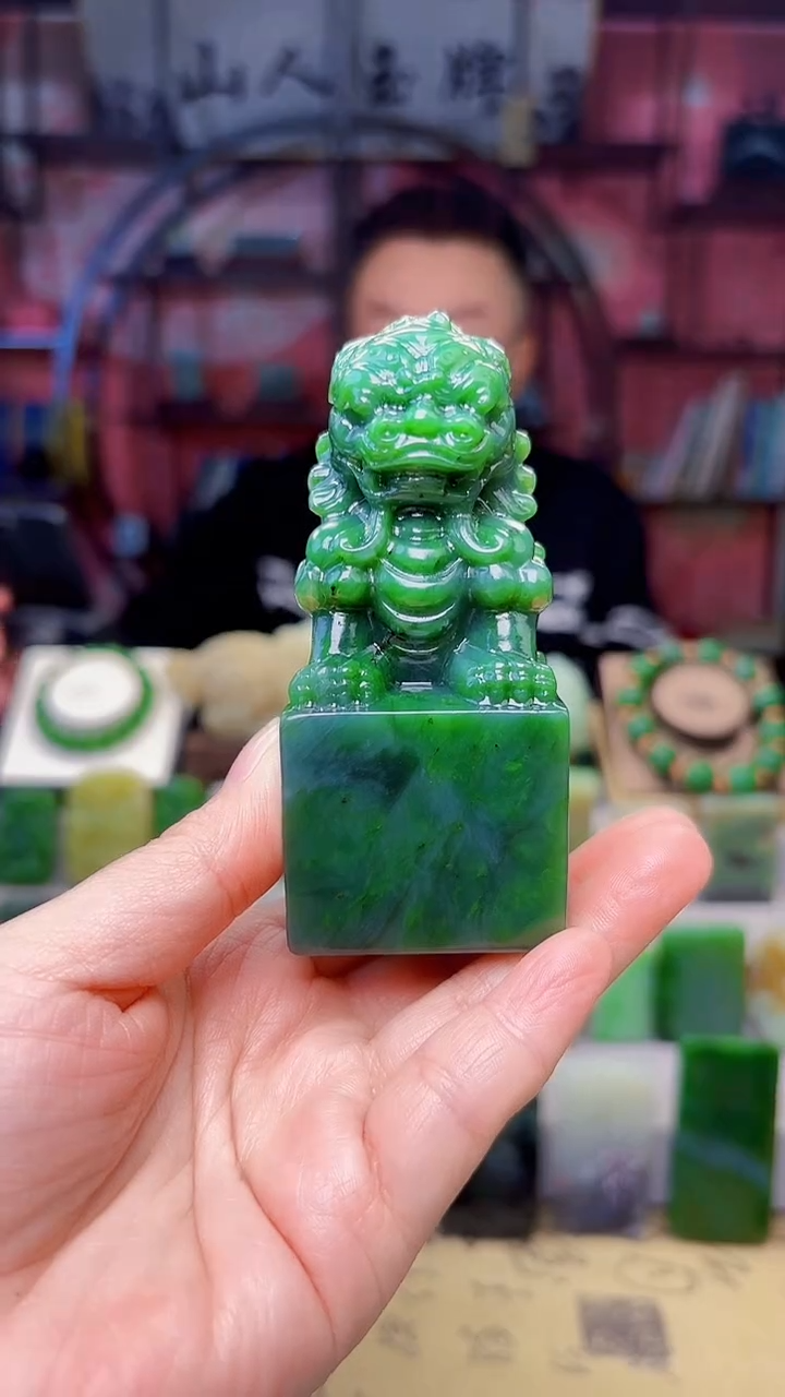 未镶嵌和田玉摆件185