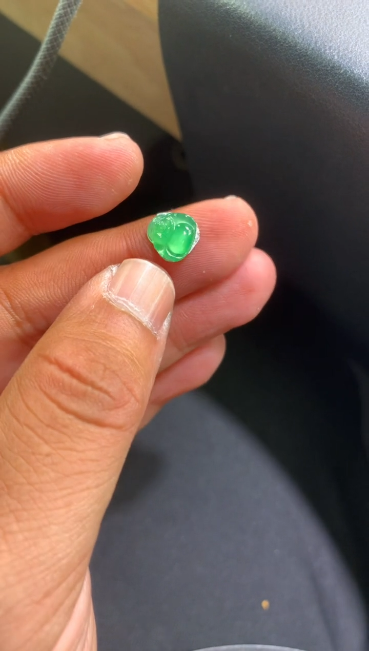 【闪购商品】翡翠颈饰未镶嵌佛公