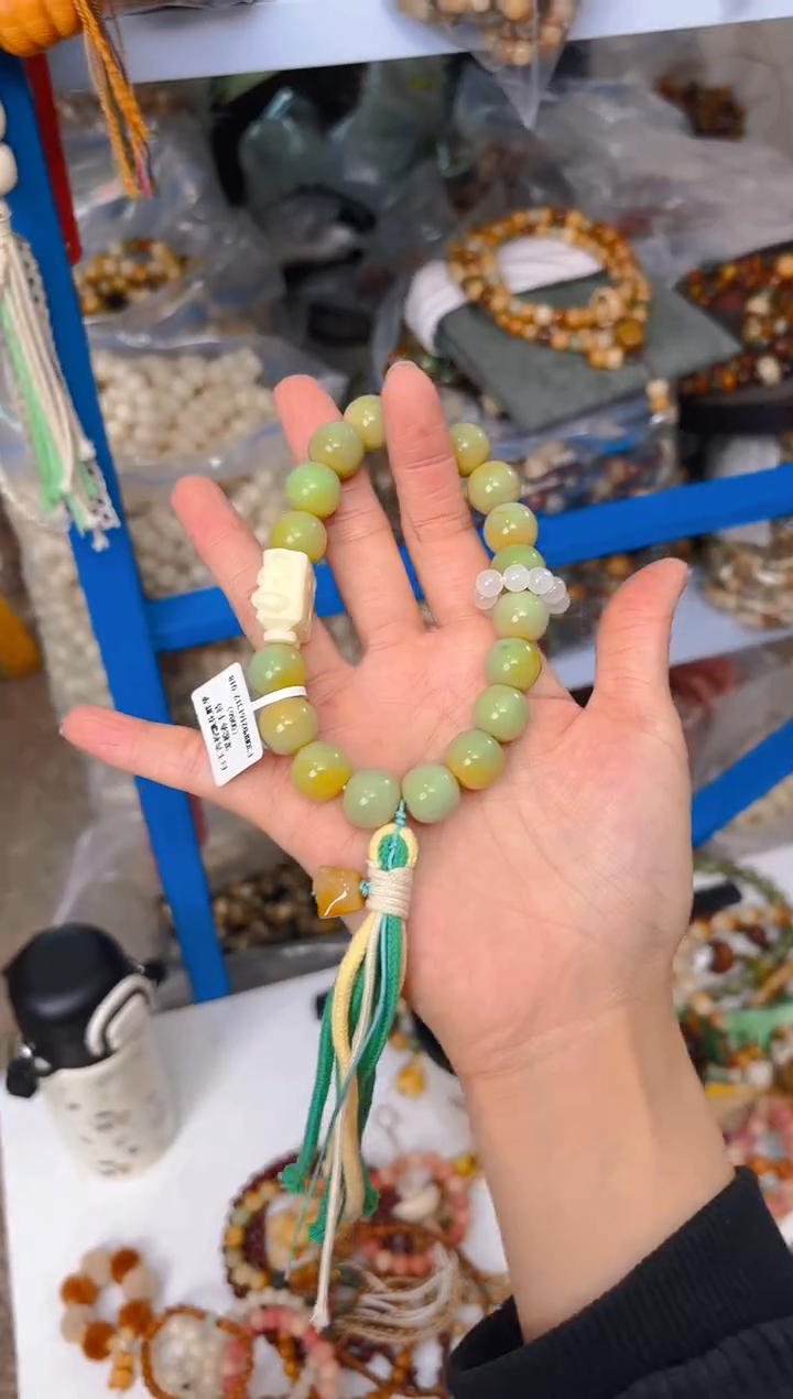 吊坠菩提根/象牙果青柠小手持