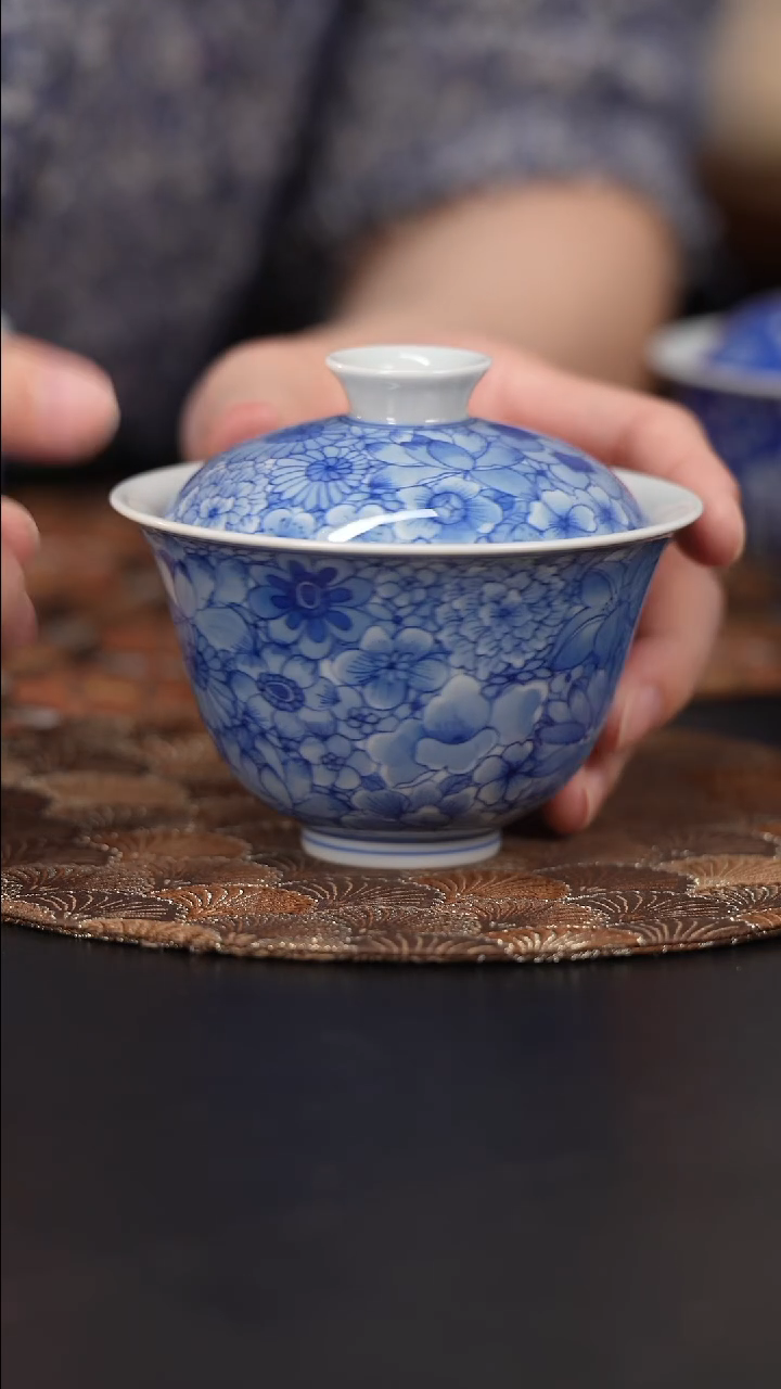 【闪购商品】杯看山柴窑青花万花