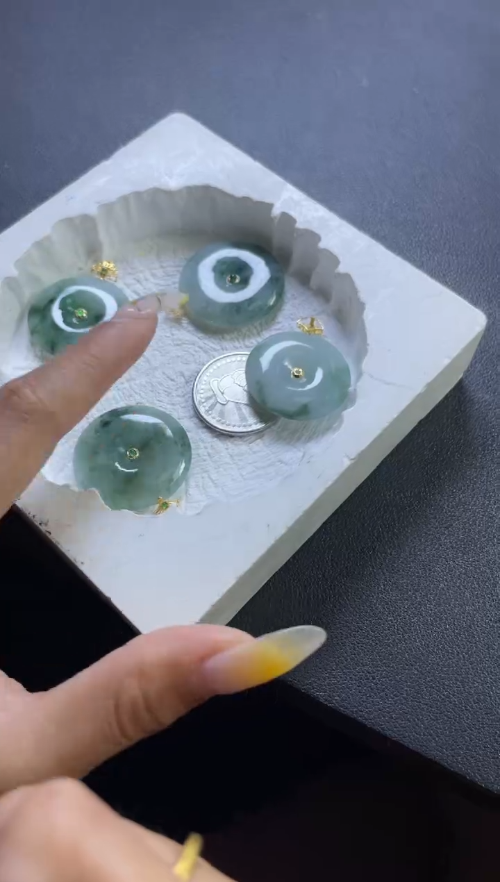 【闪购商品】翡翠吊坠(不含链)18K金镶嵌W001-PQGJ715多样性发一