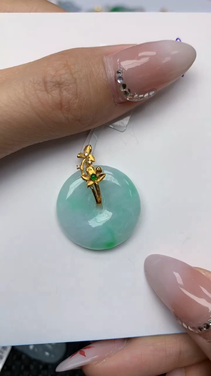 【闪购商品】翡翠颈饰18K金镶嵌 天然翡翠A货，