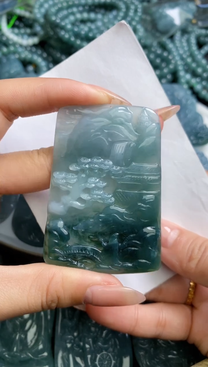 【闪购商品】翡翠颈饰未镶嵌11111111