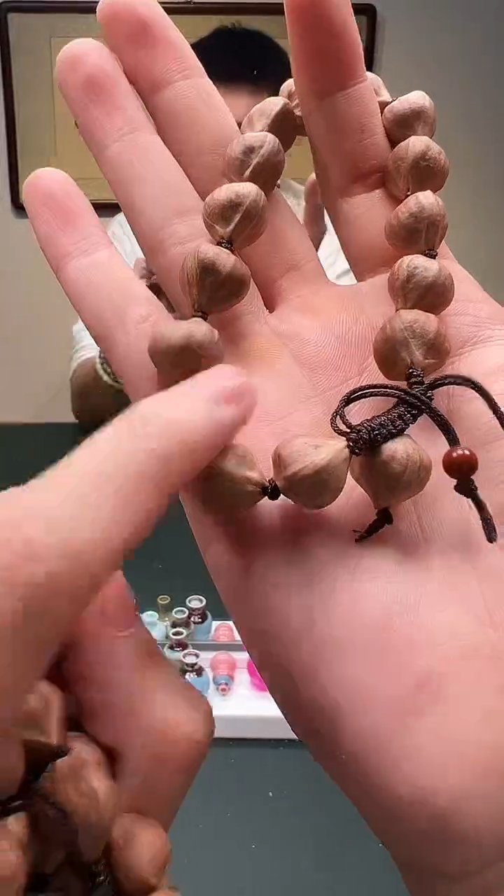 手串橄榄核13mm+蜜桃臀铁核手持