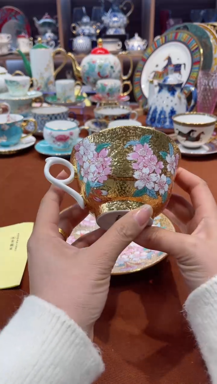 【闪购商品】瓷片江口杯碟······