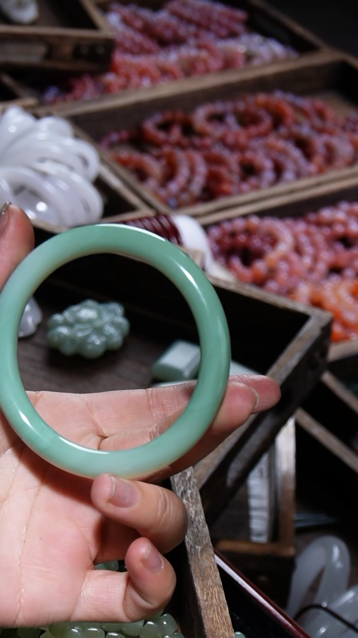 【闪购商品】玛瑙/玉髓镯子未镶嵌004   60.7圈口