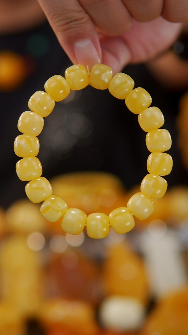 【闪购商品】蜜蜡手链未镶嵌19.38精工老型手串