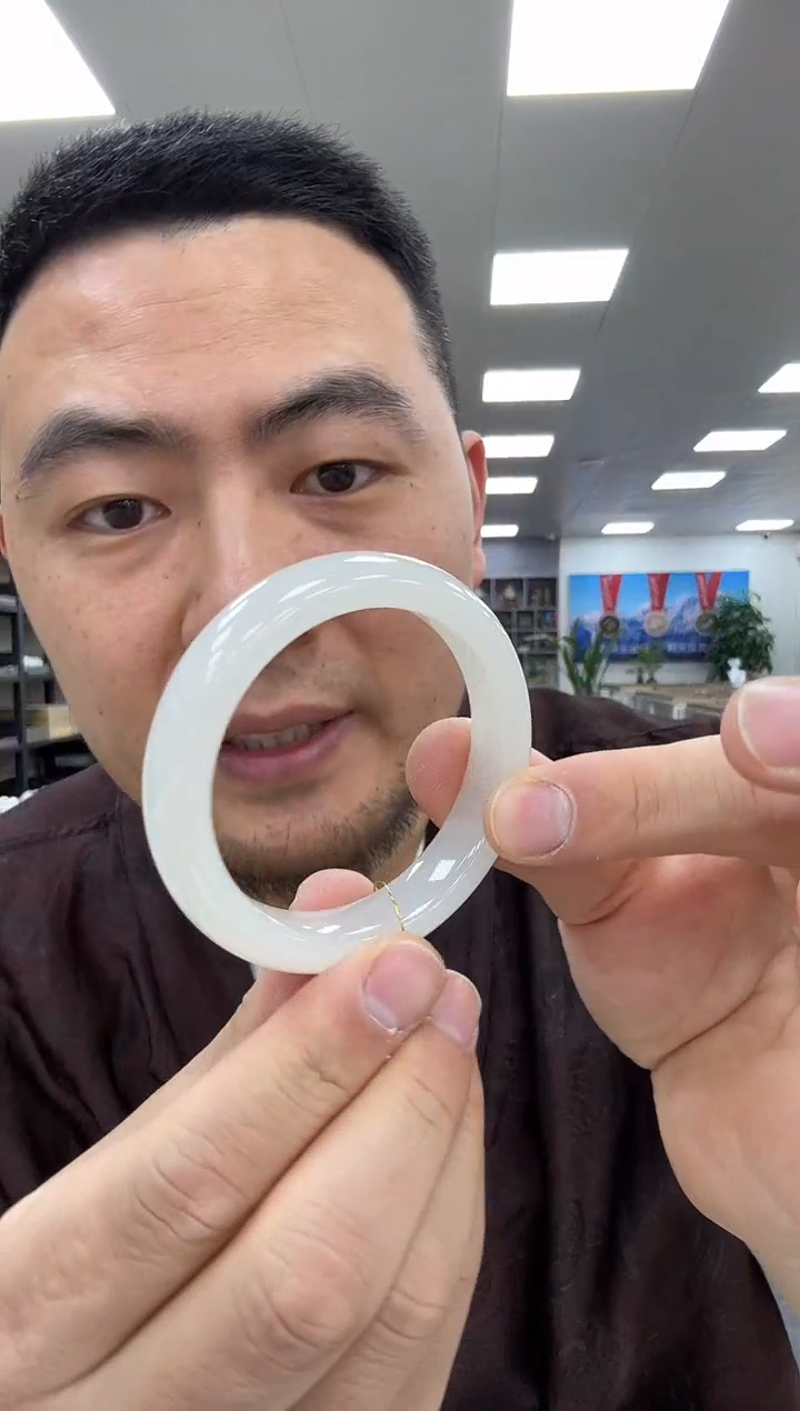 【闪购商品】和田玉手镯未镶嵌52-53  115