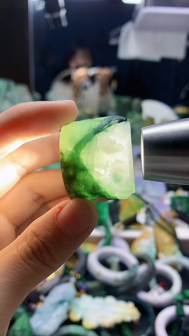 颈饰未镶嵌翡翠天然缅甸a货翡翠