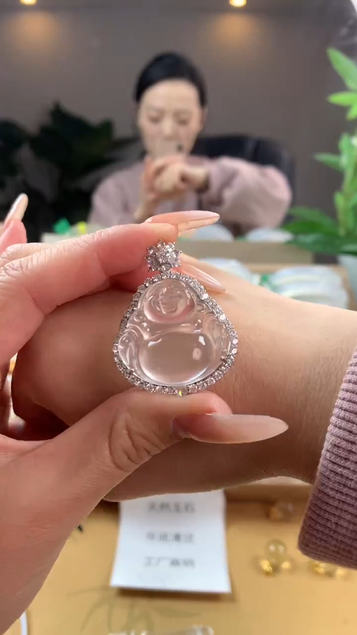 【闪购商品】石英质玉颈饰银S925镶嵌冰透佛公不带链子