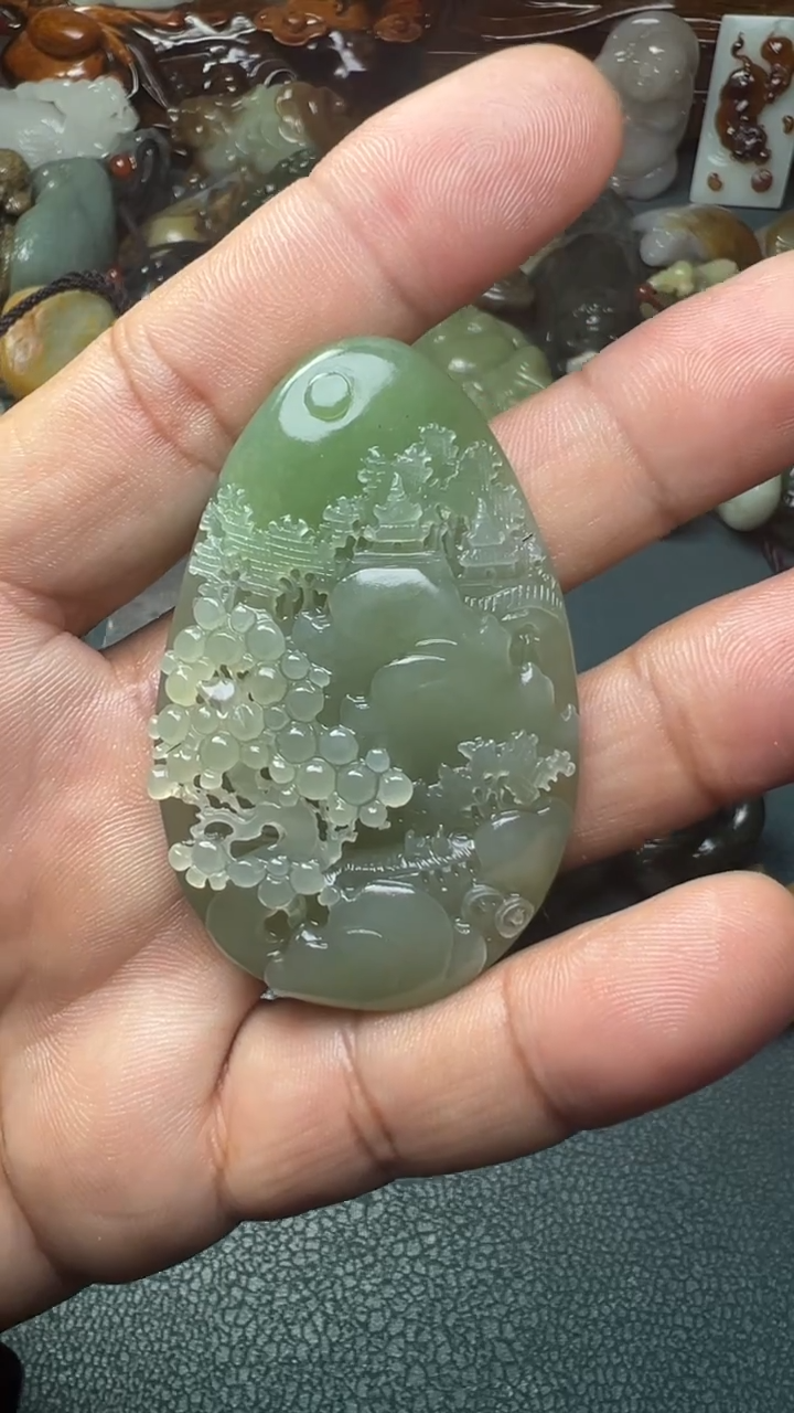 未镶嵌和田玉把件-