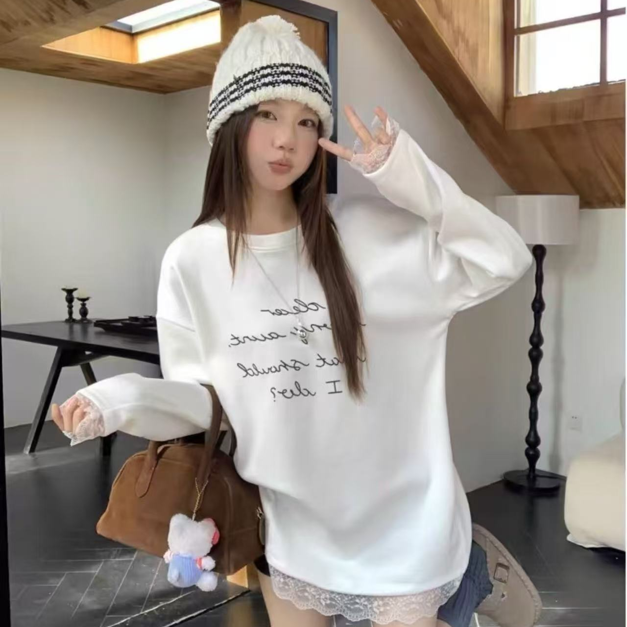 0199休闲百搭字母拼蕾丝边T恤