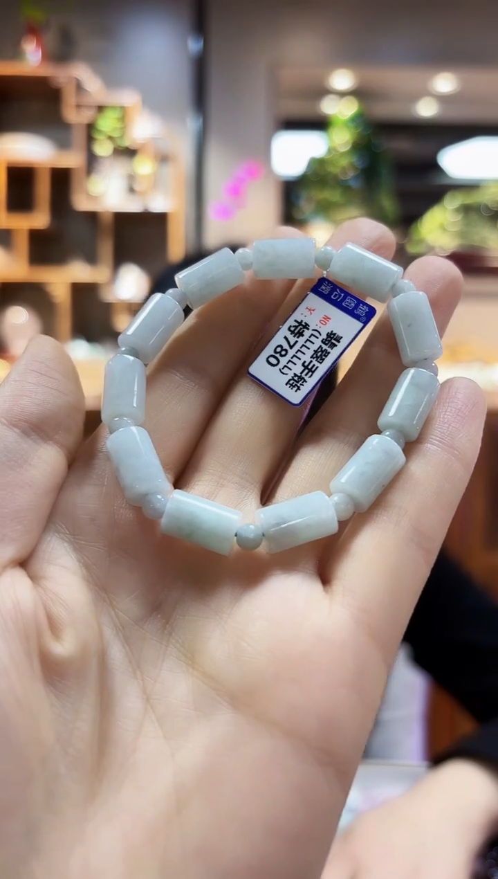 【闪购商品】翡翠颈饰未镶嵌手链