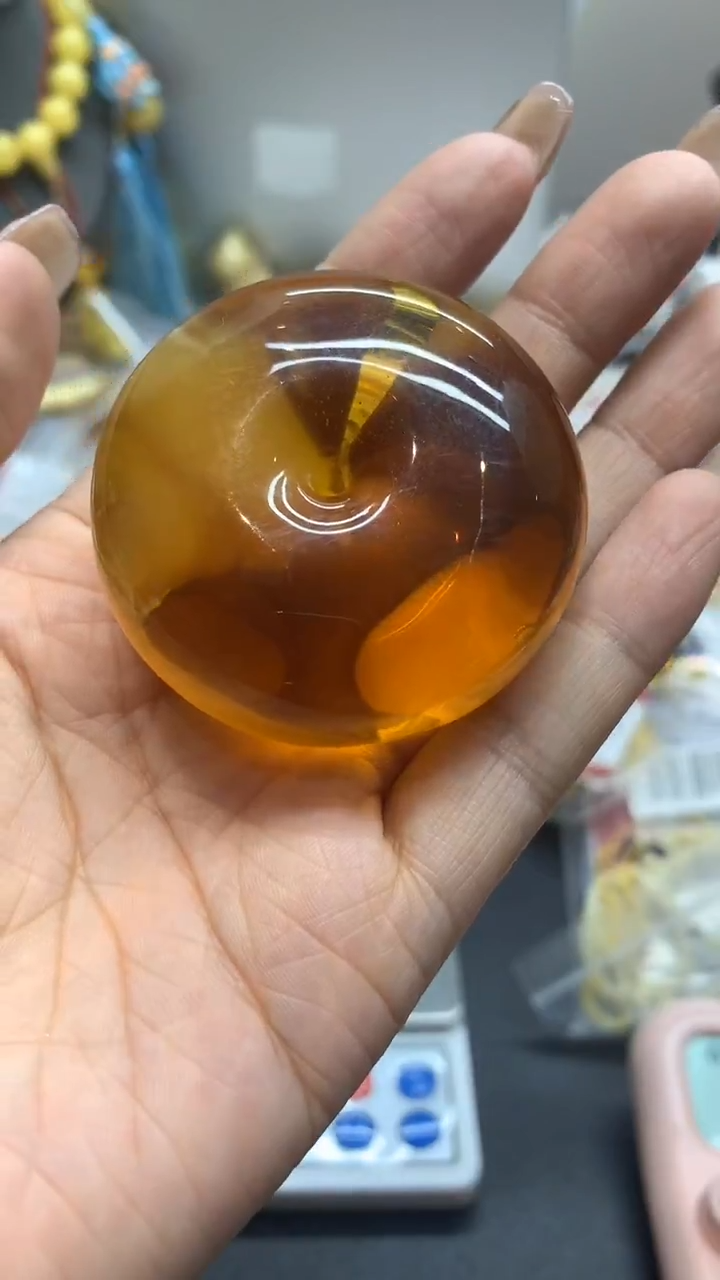 未镶嵌琥珀珠宝奇石741