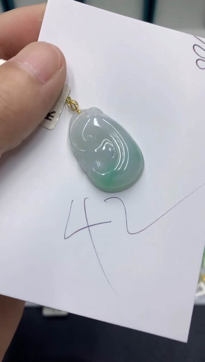 【闪购商品】翡翠颈饰18K金镶嵌翡翠