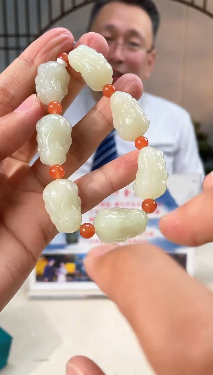 【闪购商品】定制和田玉和田玉（多样性拍一发一带证）18089