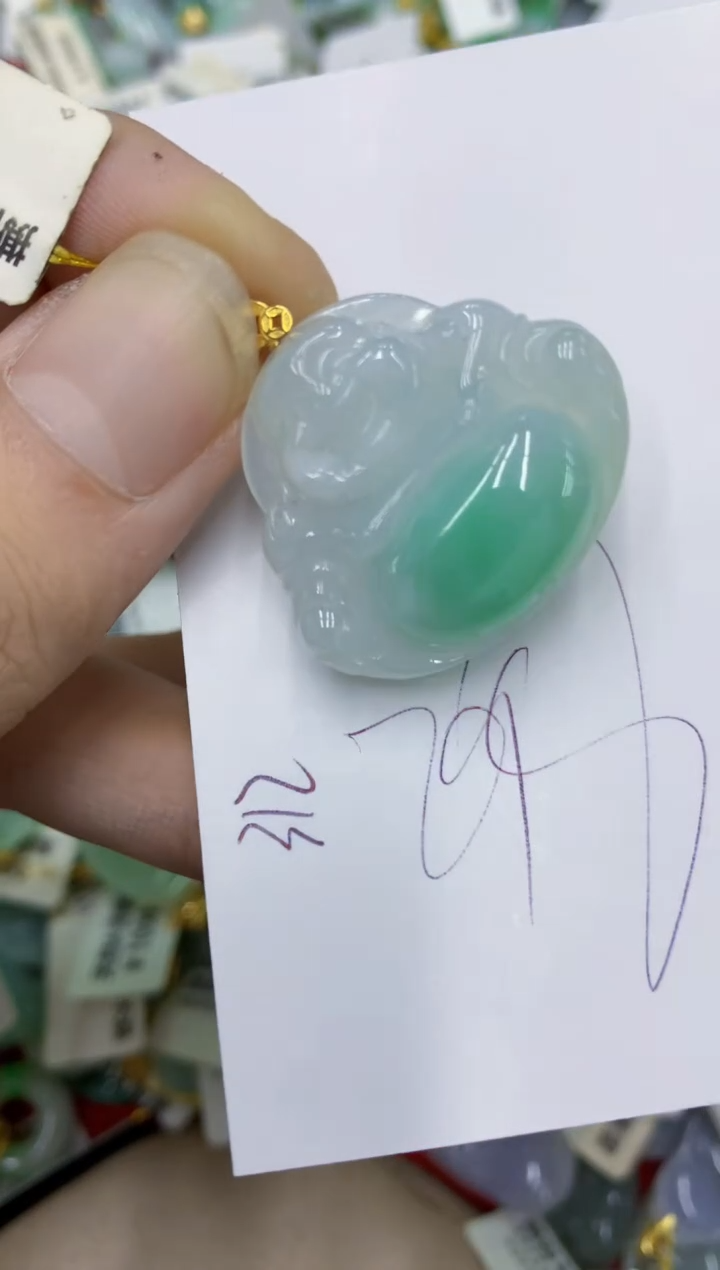 颈饰18K金镶嵌翡翠11111111111