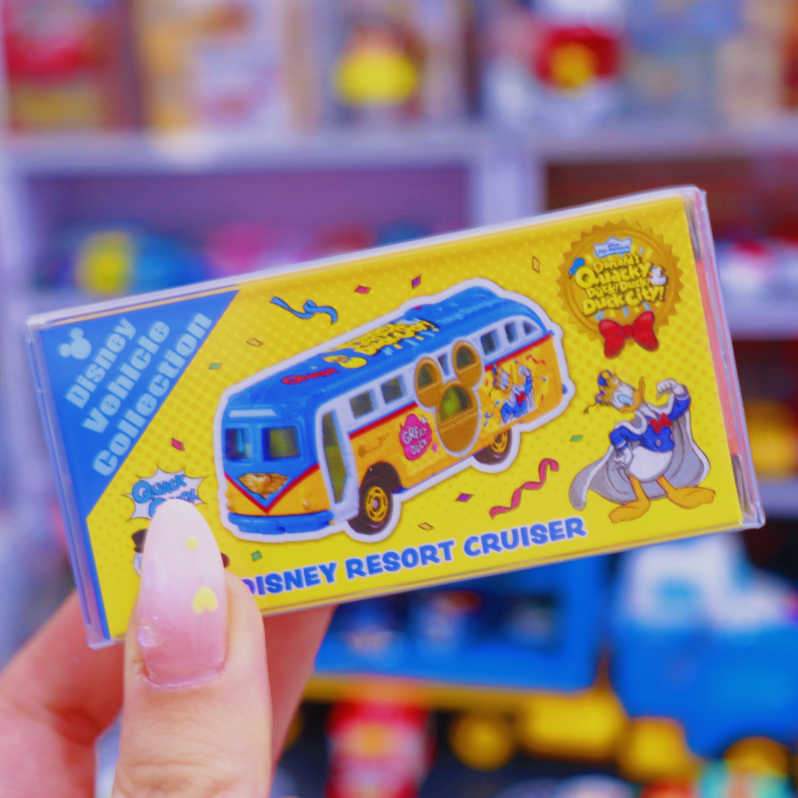 东京迪士尼新款唐老鸭园区生日巴士模型车限定