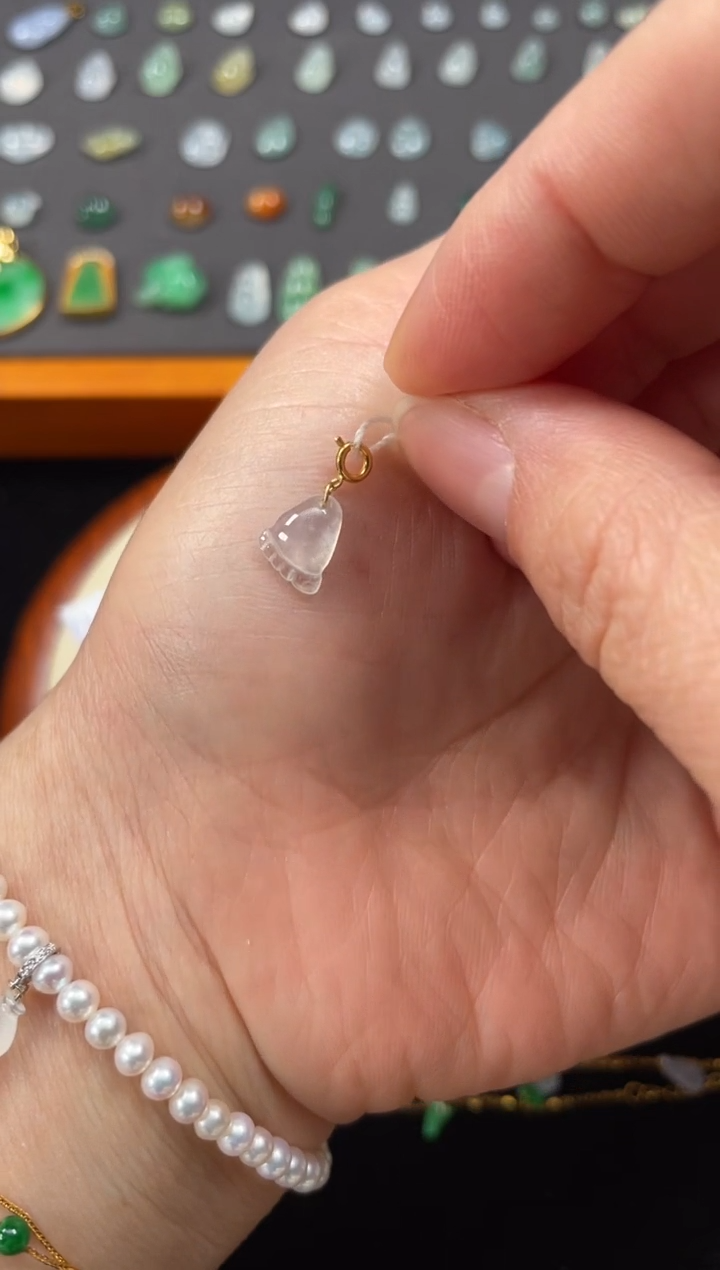 吊坠(不含链)18K金镶嵌翡翠一个JK686