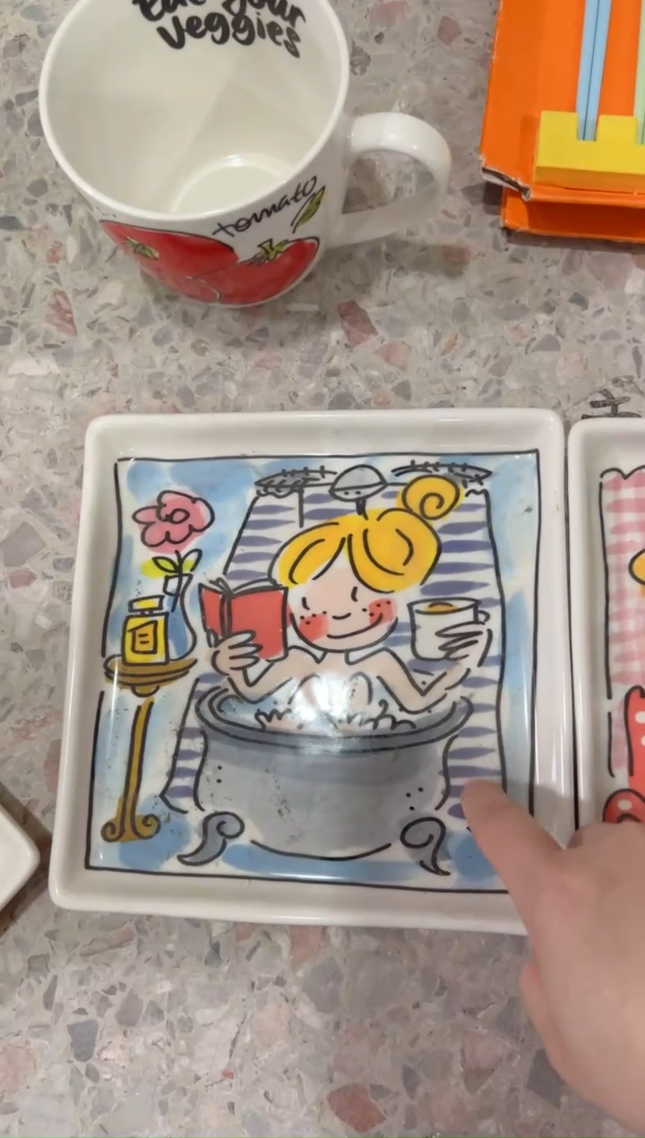 【闪购商品】碟荷兰太太-----小方--洗澡