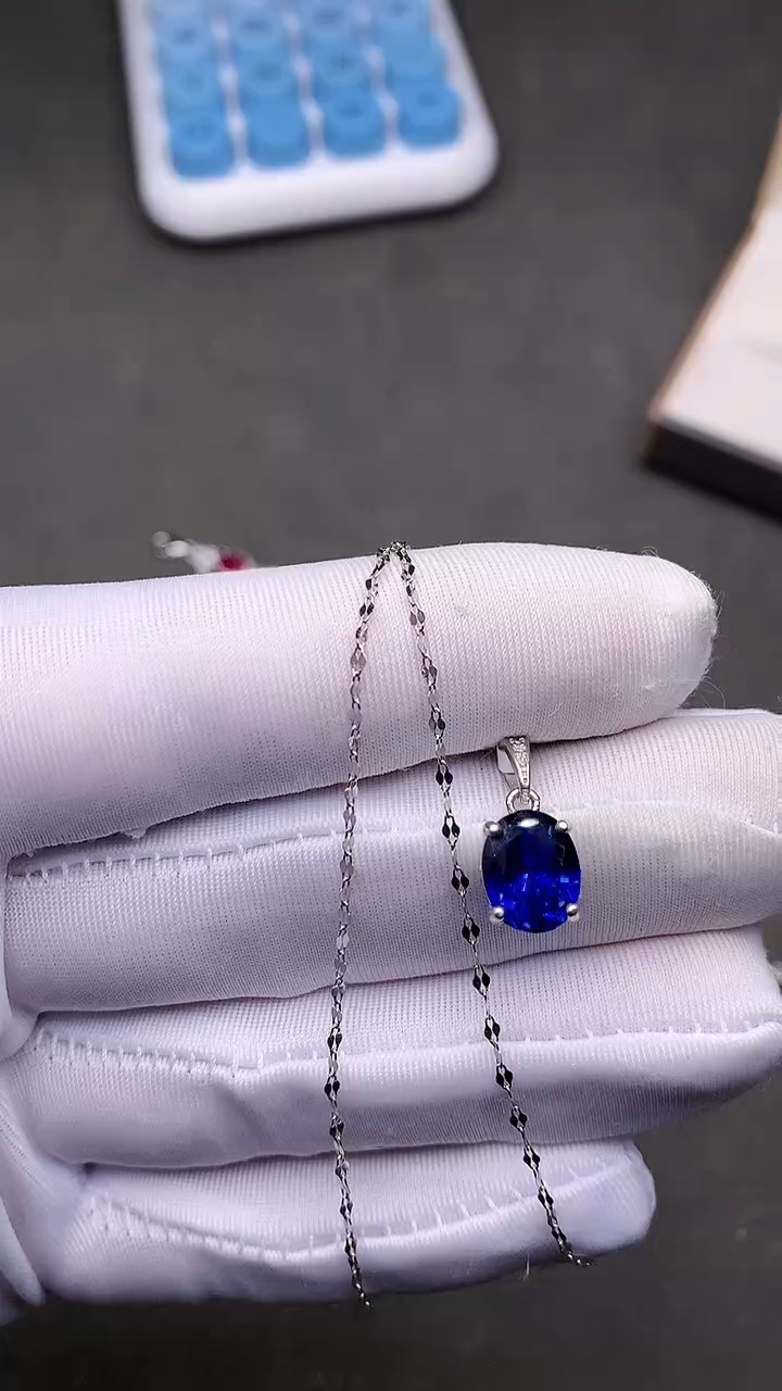 【闪购商品】蓝宝石颈饰银S925镶嵌........