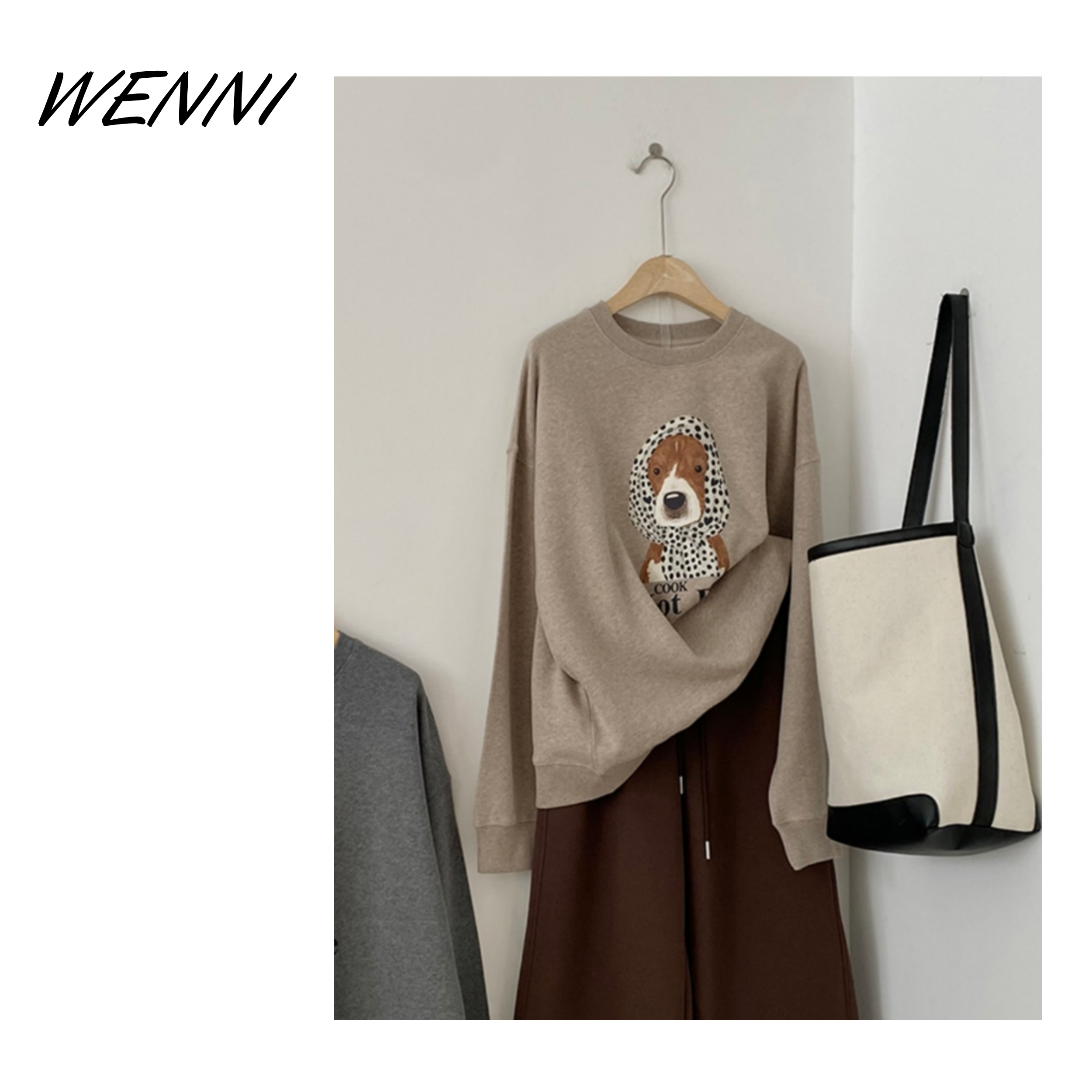 WENNI 【头纱小狗】秋冬女韩系波点头巾小狗加绒圆领卫衣2482
