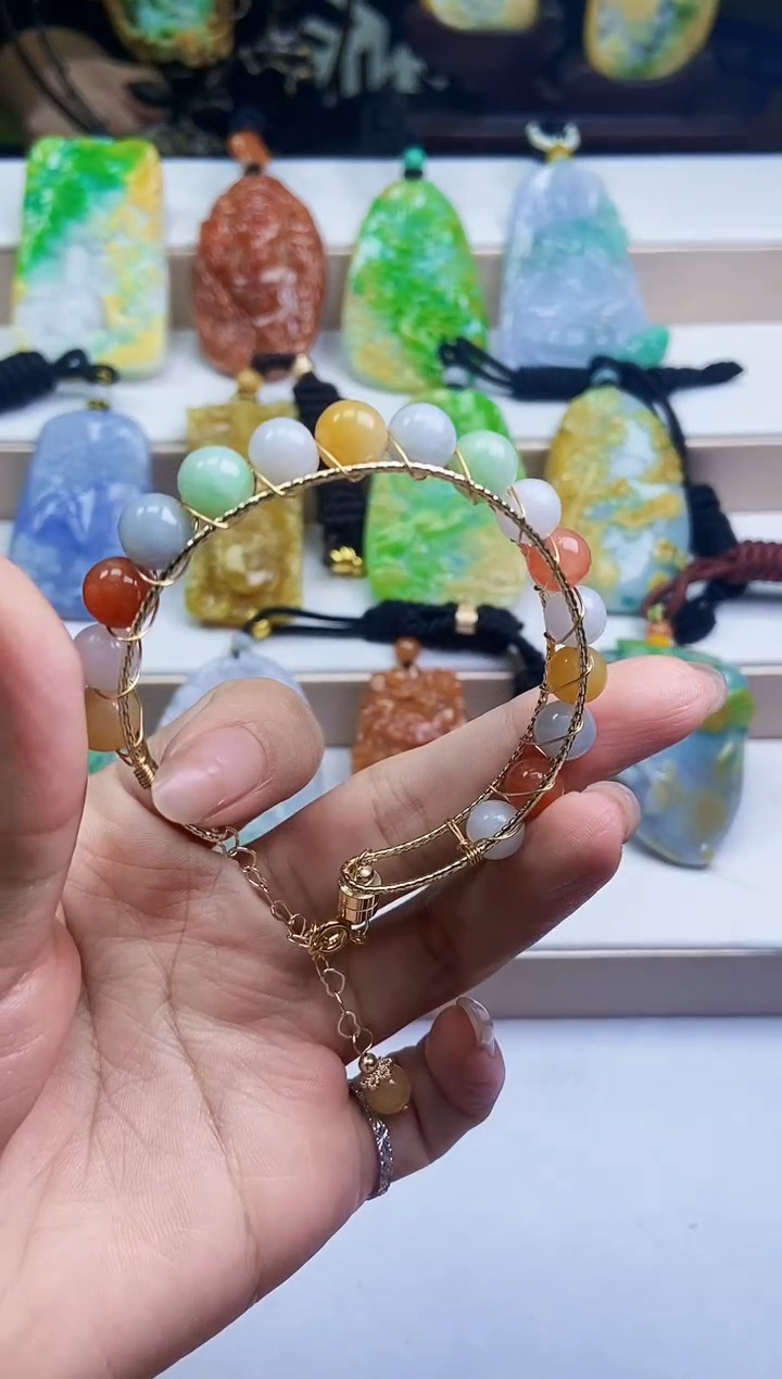 颈饰未镶嵌翡翠翡翠A货