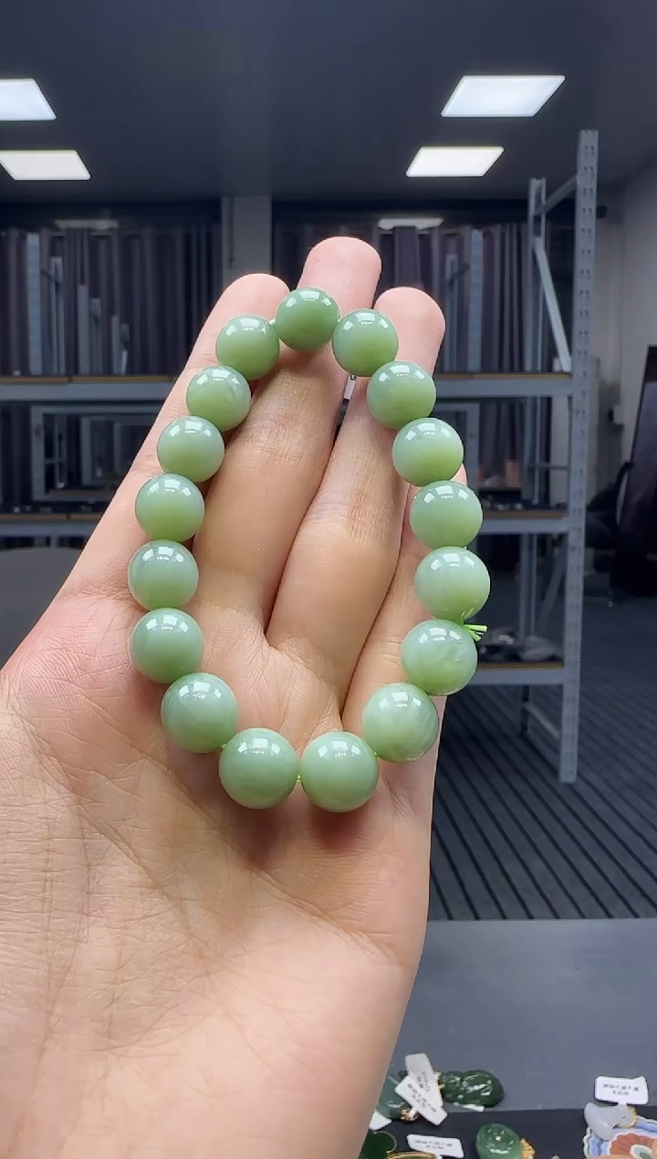 未镶嵌手串和田玉1