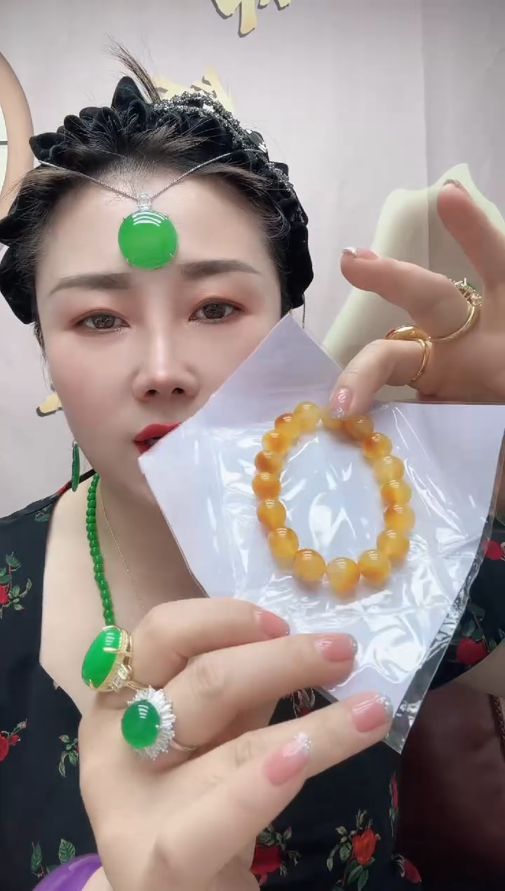私人定制帝王黄手串