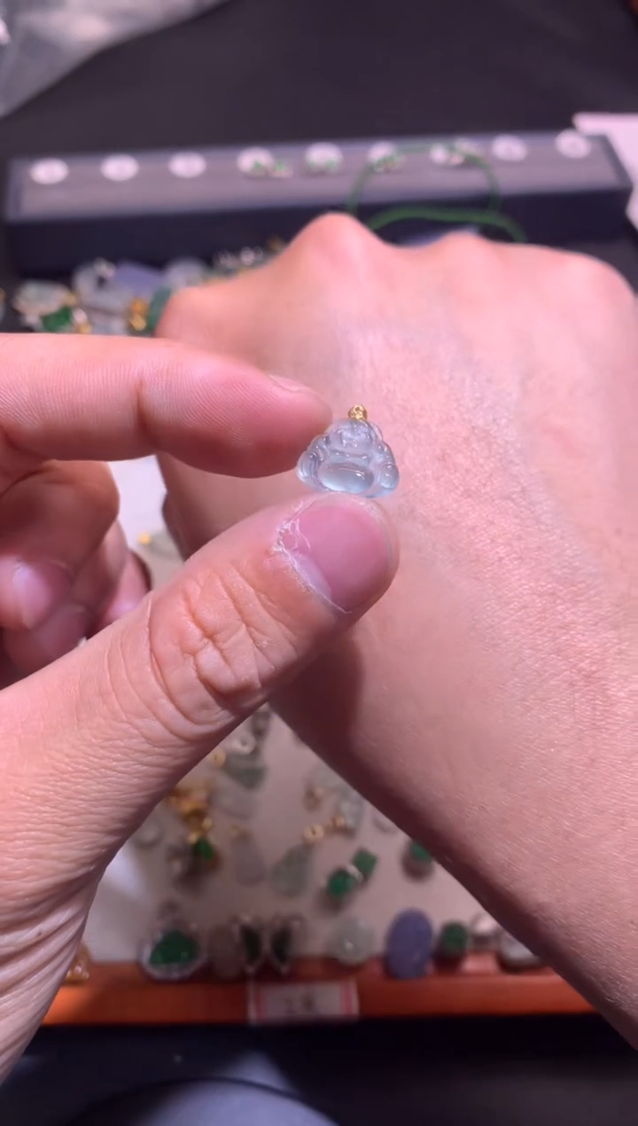 【闪购商品】翡翠吊坠(不含链)18K金镶嵌1