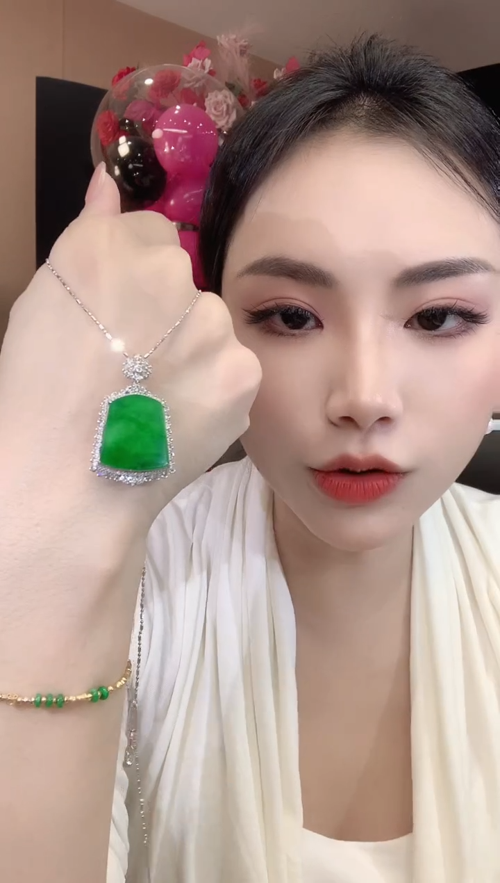 翡翠18K金镶嵌吊坠(不含链)A78