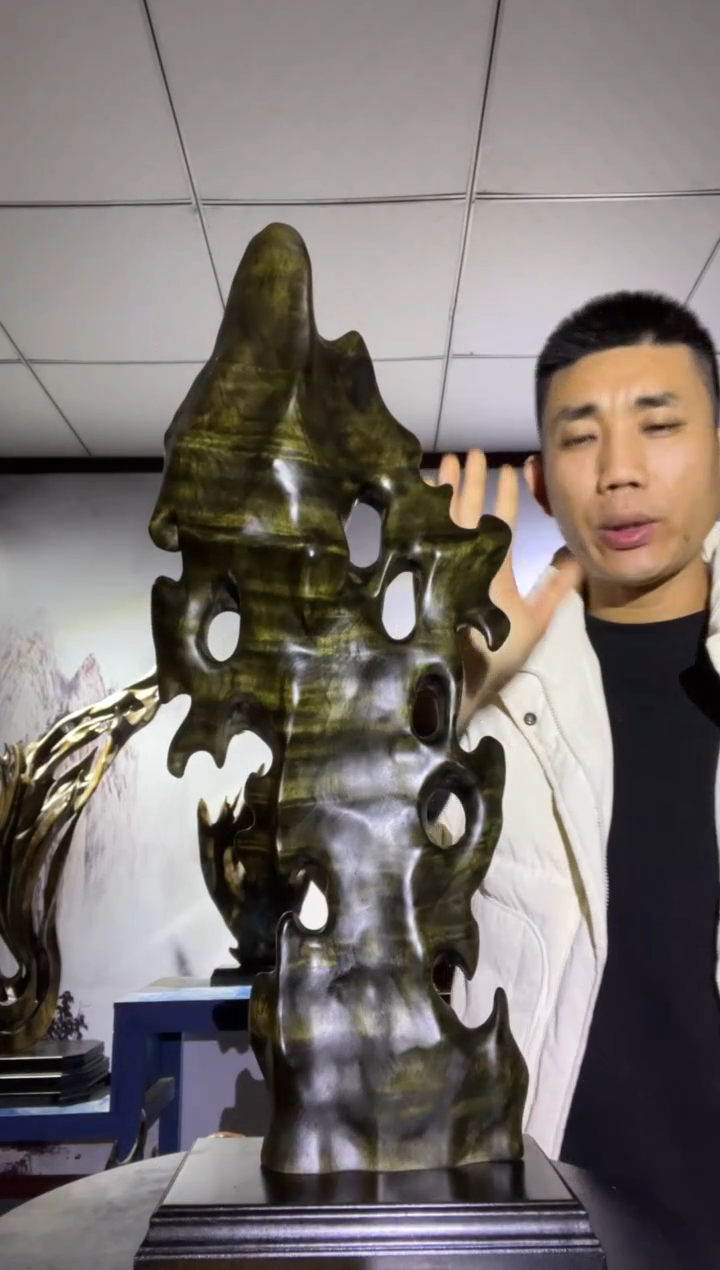 金丝楠木雕款蔡*金丝楠木工艺品摆件