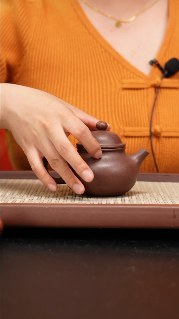 【闪购商品】紫砂茶壶底曹清容天