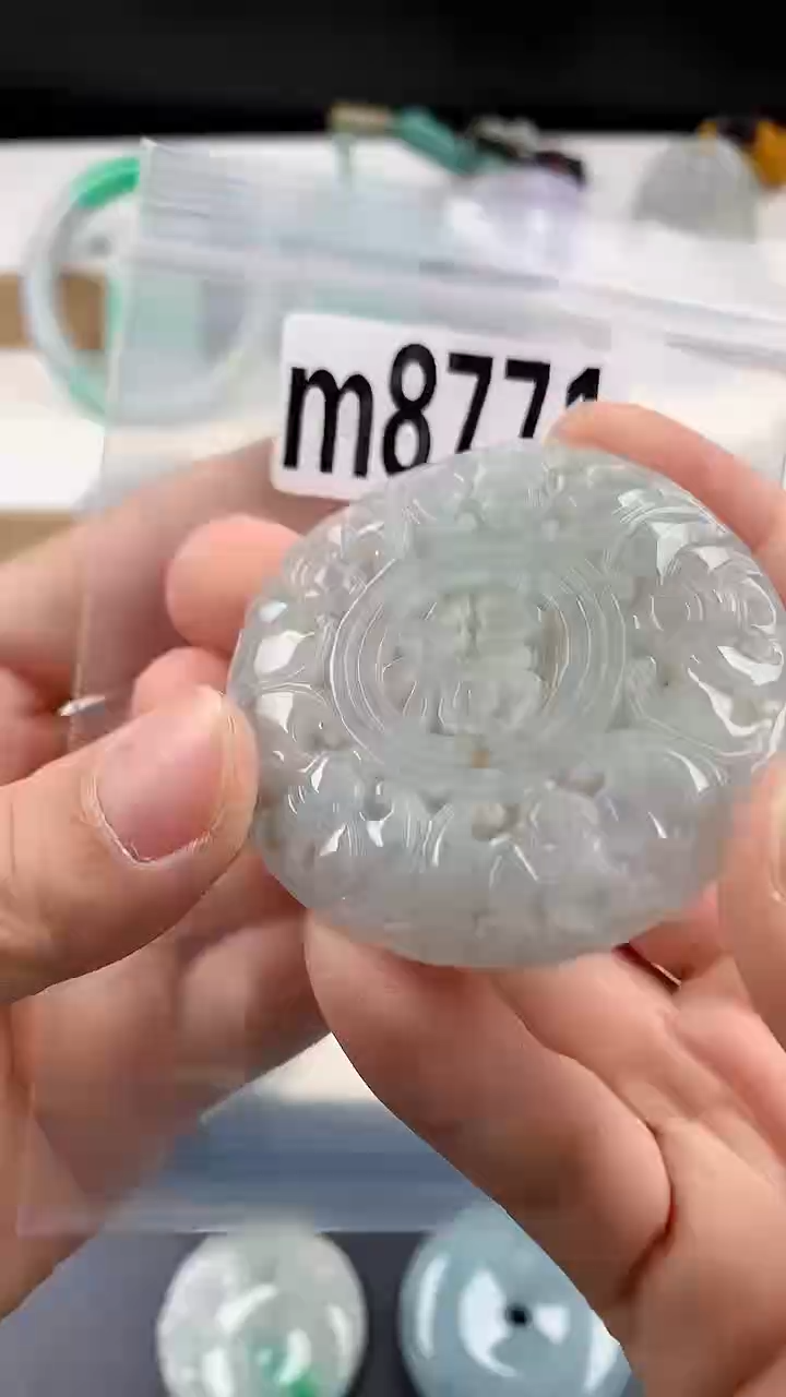 颈饰未镶嵌翡翠天然翡翠吊坠挂件