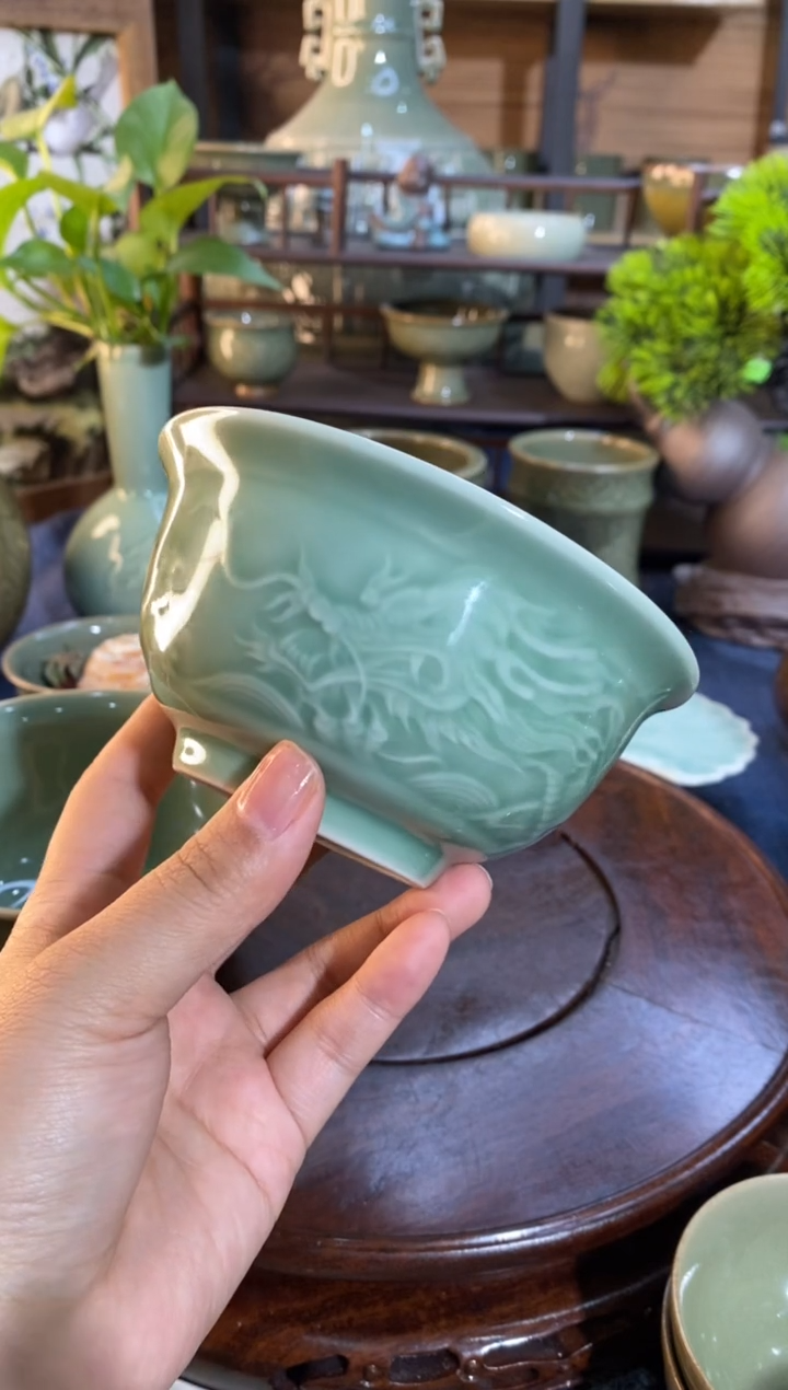 【闪购商品】b000026微瑕4.7英寸龙纹碗1只