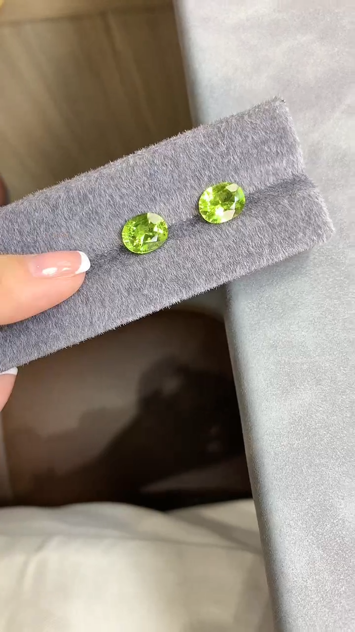 未镶嵌橄榄石笔搁橄榄石裸石多样性发一颗